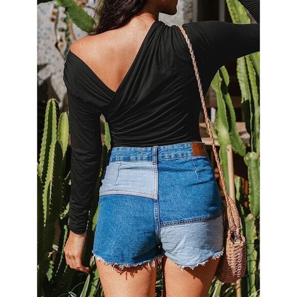 CUPSHE Women's Ruched Cheeky Long Sleeve Mid cut Bodysuit - Picture 3 of 4